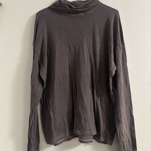 Everlane Charcoal Long Sleeve Shirt